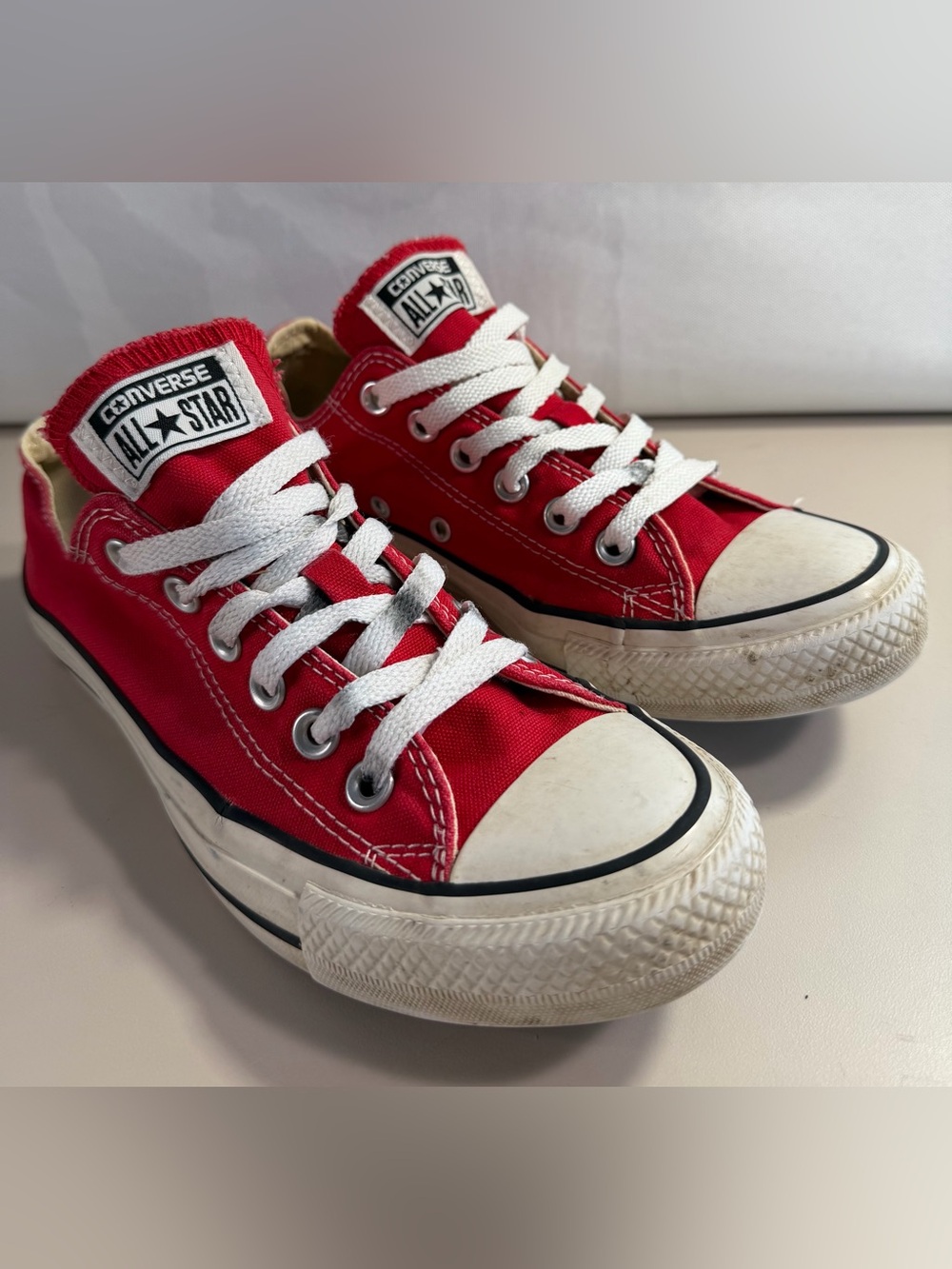 Converse Red Low Top Canvas Sneakers sz 7